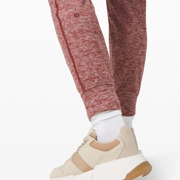 Lululemon Ready to Rulu Soft Fleece Jogger - Size 2 - Picture 11 of 15